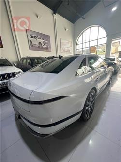 هیوندای ازێرا